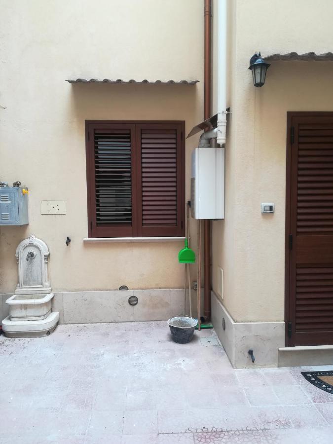 Bed and Breakfast Casa Ale Brindisi Exterior foto